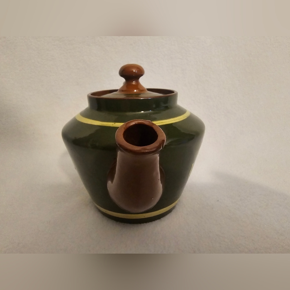 Teapot - Picture 8 of 10